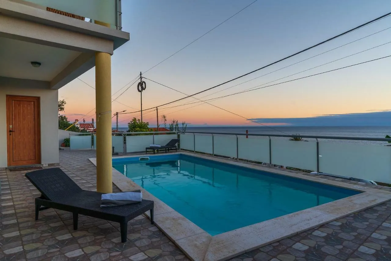 The Blue Pearl-Villa Paul Calheta  Calheta (Madeira)